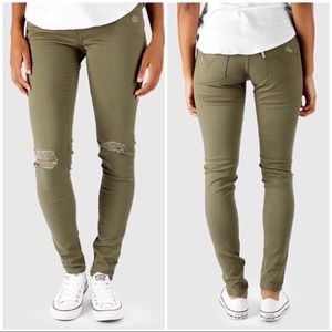 Levi’s 535 super skinny jean army green